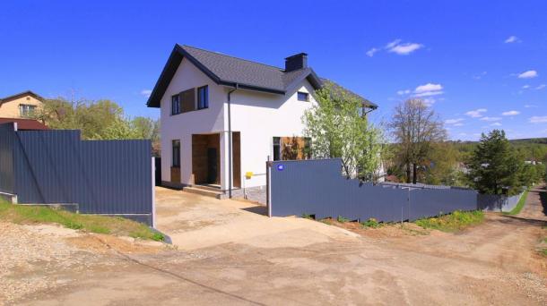 Nueva casa con gas para residencia permanente Yakhroma Dmitrov